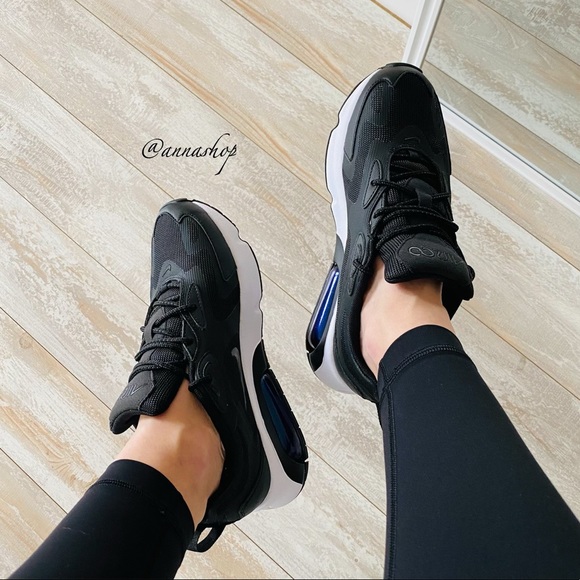 Nike Shoes - NEW Nike Air Max 200 black shoes